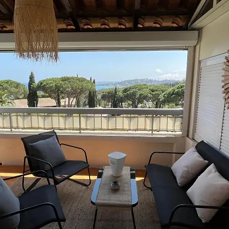 Studio Vue Mer, Sainte-maxime. Апартаменты Сент-Максим